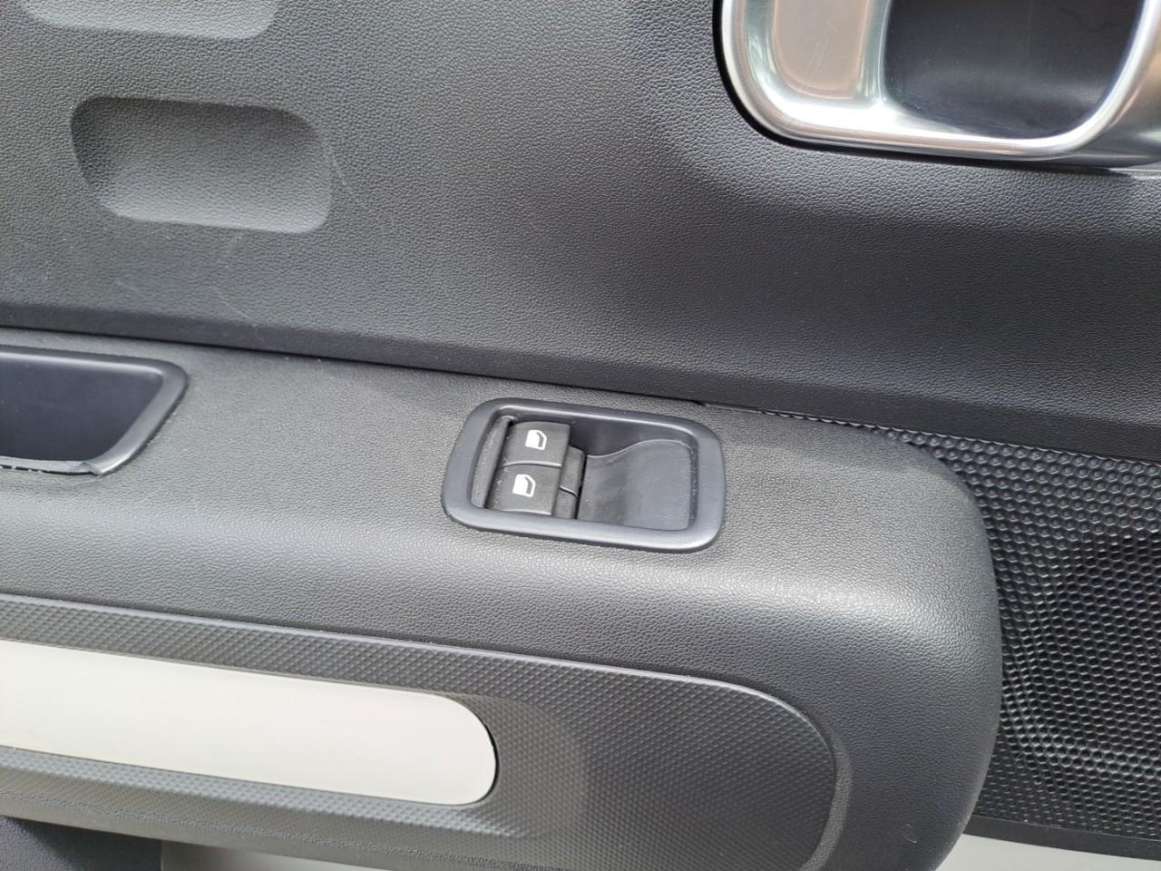 Citroën Citroën C3 usata, con cinture sicurezza post. conducente, cinture sicurezza post. passeggero, cinture sicurezza post. centrale a 3 punti
