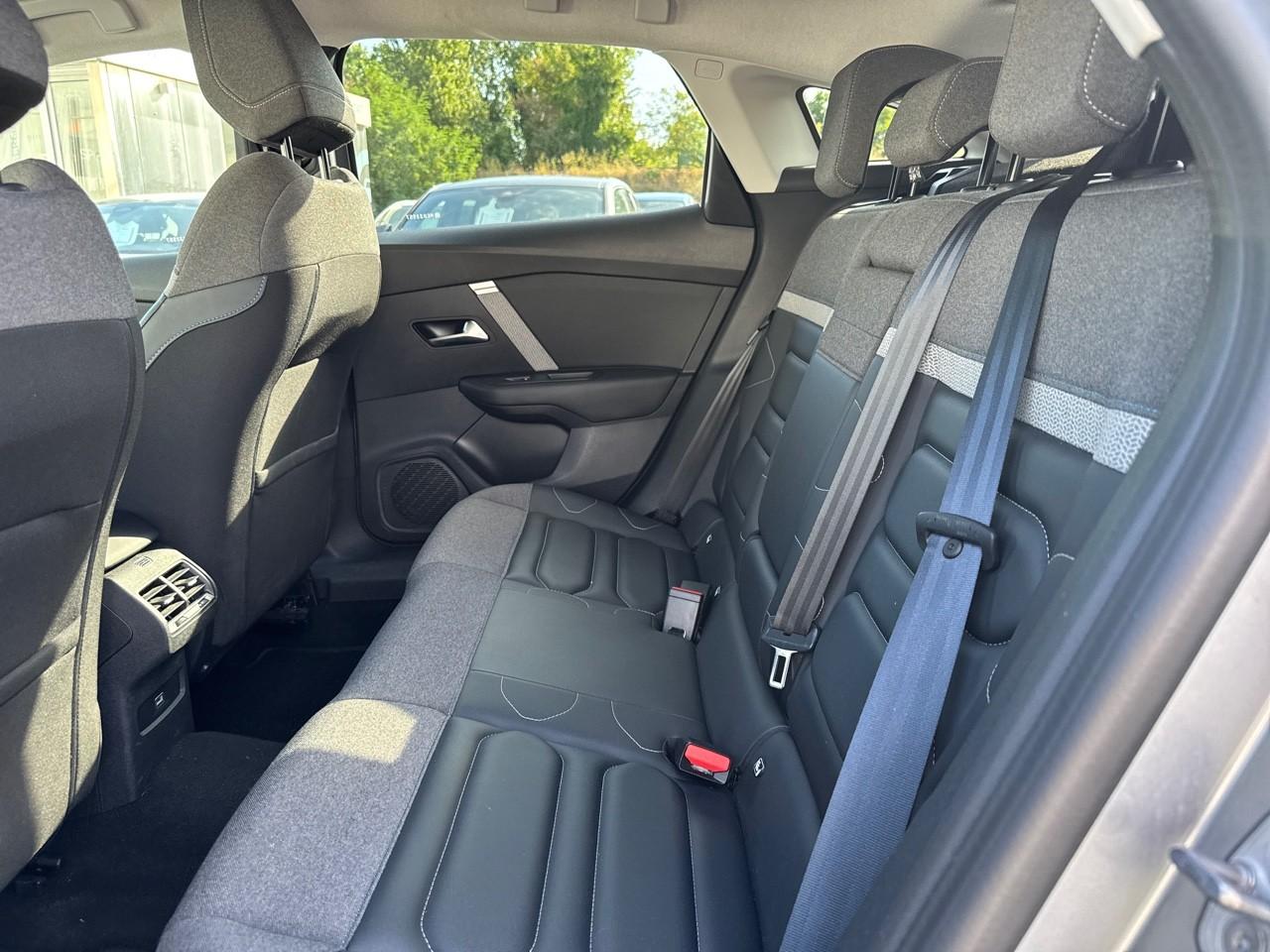 Citroën Citroën C4 usata, con 5,0 display multifunzionale pannello strumenti 1 e 12,7, 10,0 display multifunzionale touch screen, plancia 1 e 25,4