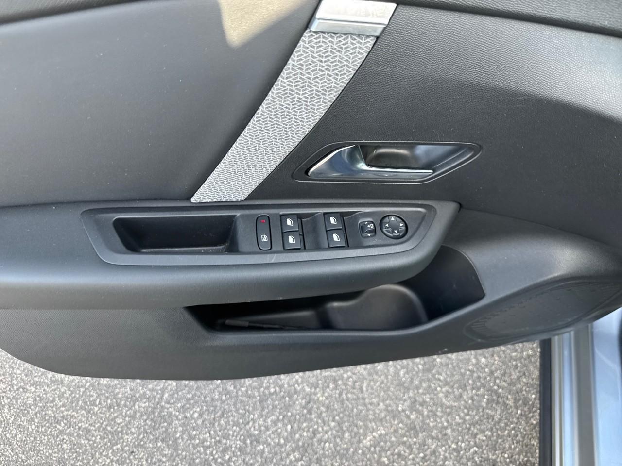 Citroën Citroën C4 usata, con assistenza al parcheggio posteriore e con monitor