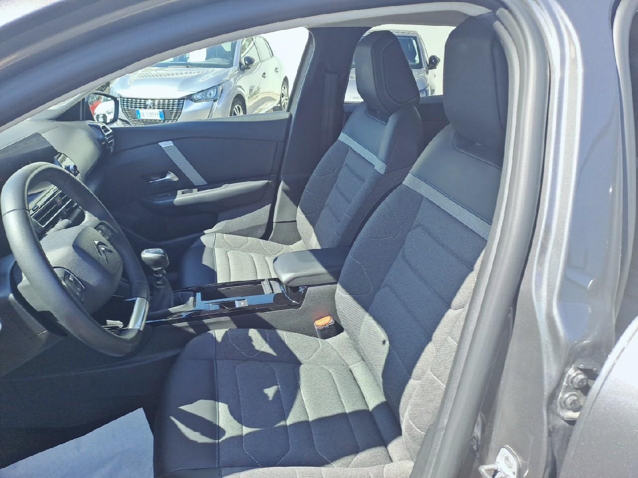 Citroën Citroën C4 usata, con comandi audio al volante