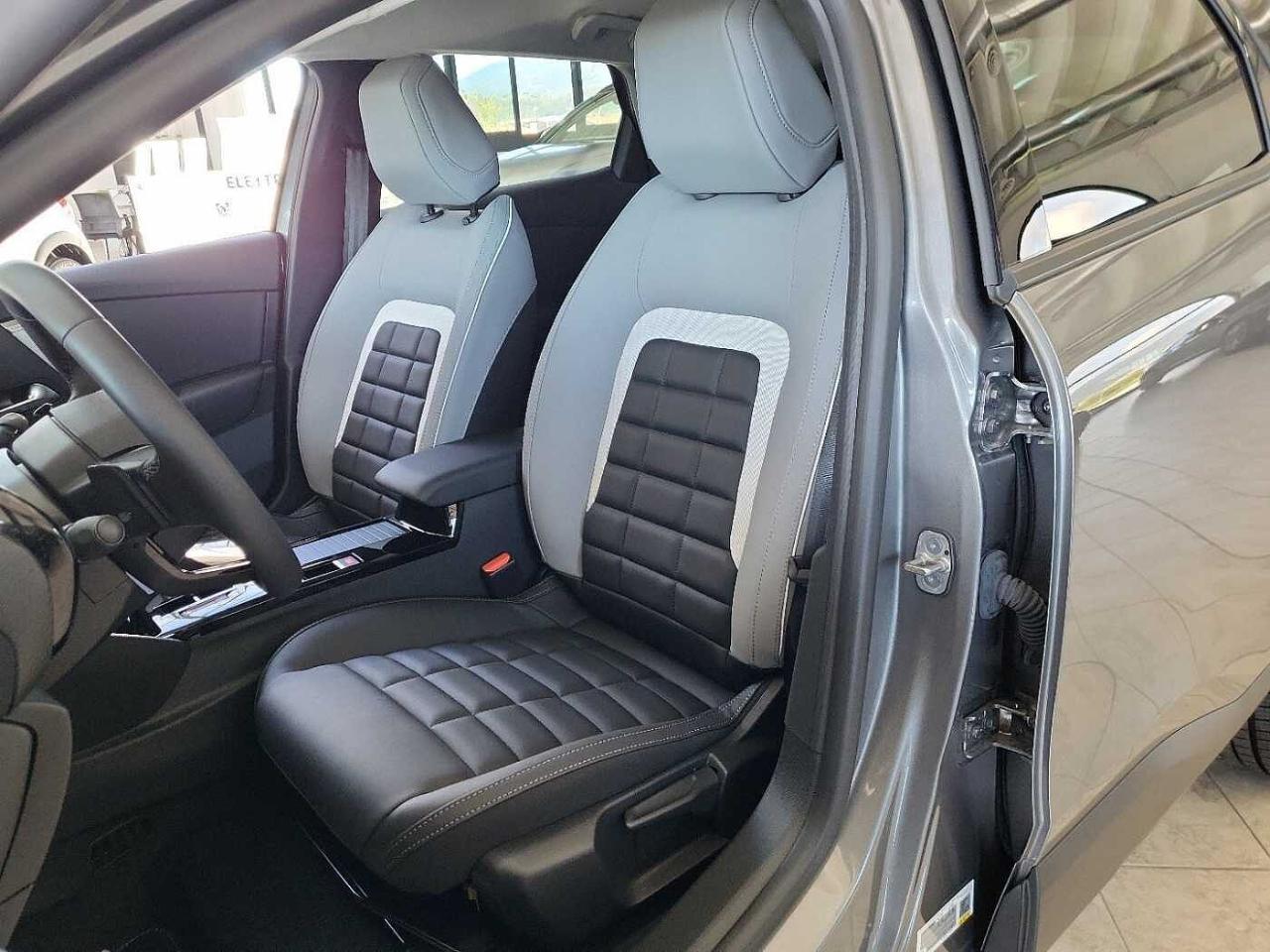 Citroën Citroën C4 usata, con interno nero