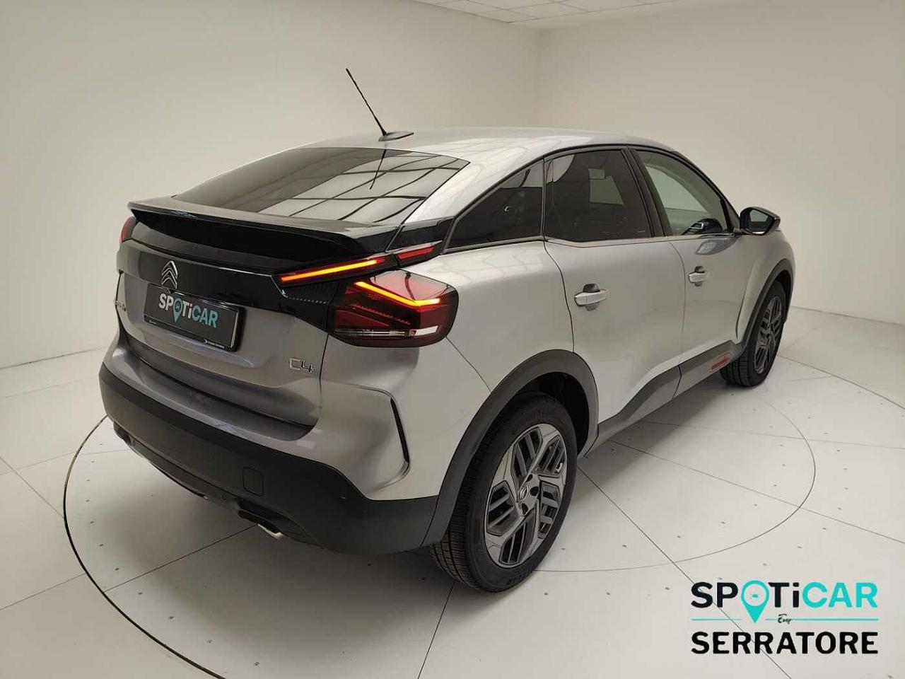 Citroën Citroën C4 usata, con alette parasole interne con luci a led