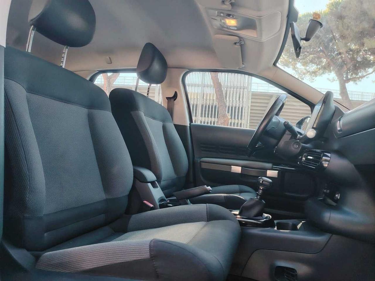Citroën Citroën C4 Cactus usata, con consolle centrale semi-alta