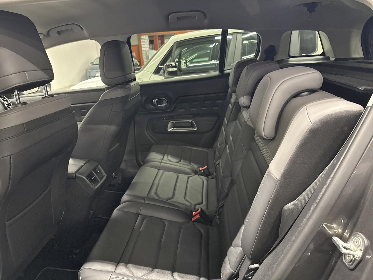 Citroën Citroën C5 Aircross usata, con 2 poggiatesta sedili ant. , con reg. in altezza, 3 poggiatesta sedili post. , con reg. in altezza