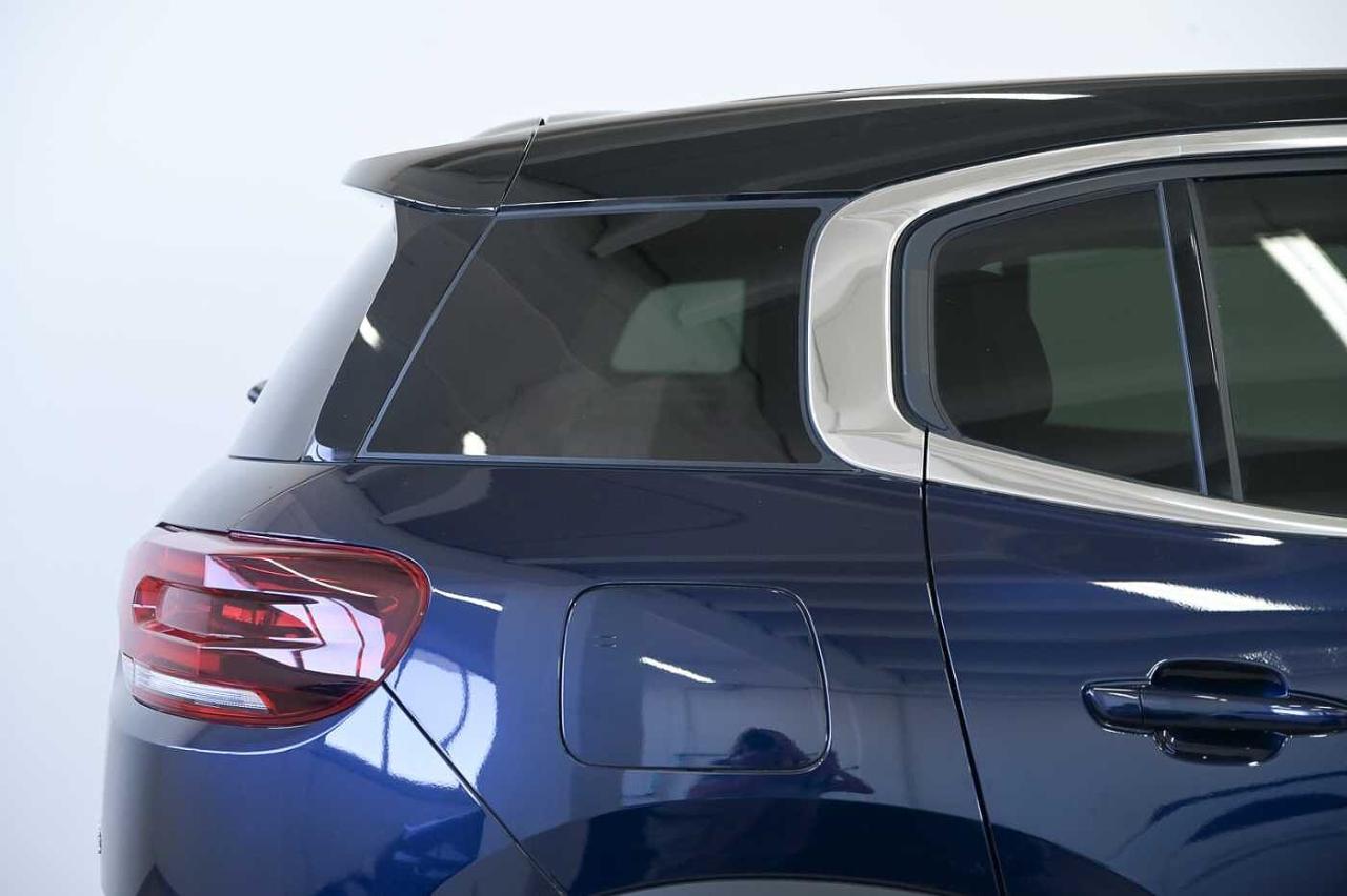 Citroën Citroën C5 Aircross usata, con fissaggi isofix sul sedile passeggero anteriore e sui due sedili laterali posteriori