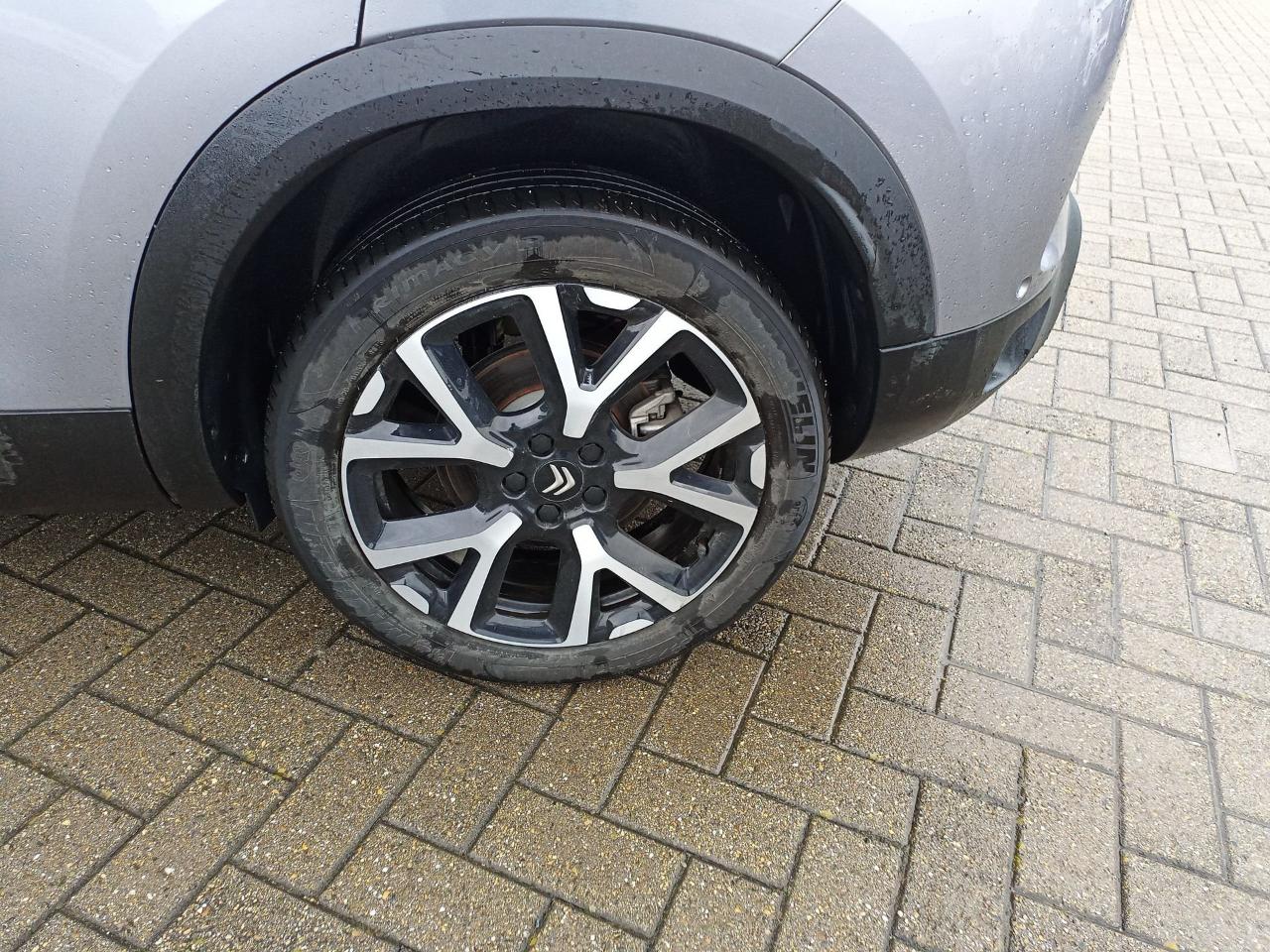 Citroën Citroën C5 Aircross usata, con cerchi in lega