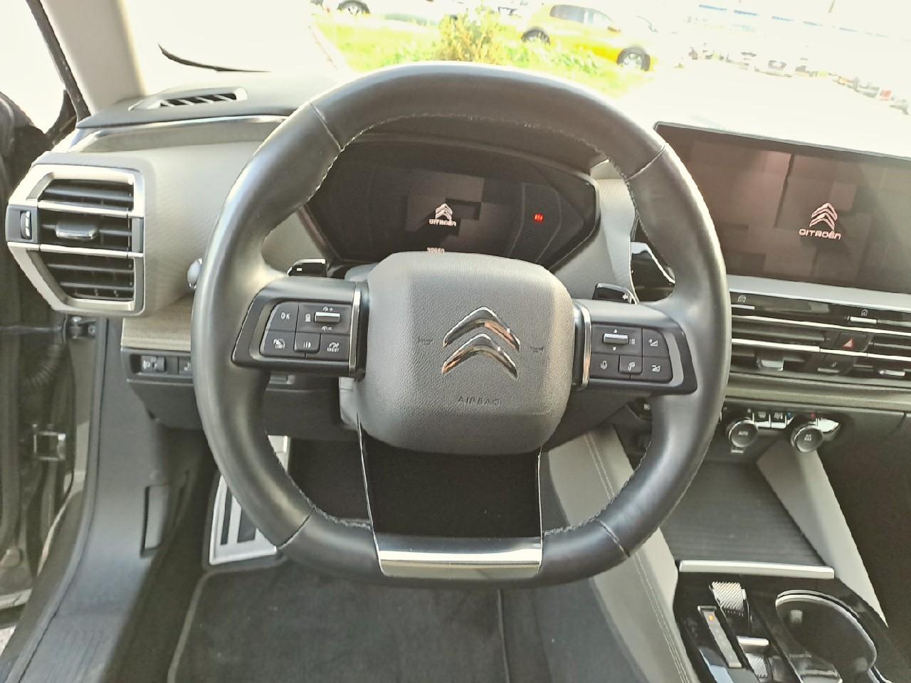 Citroën Citroën C5 usata, con 8 altoparlanti