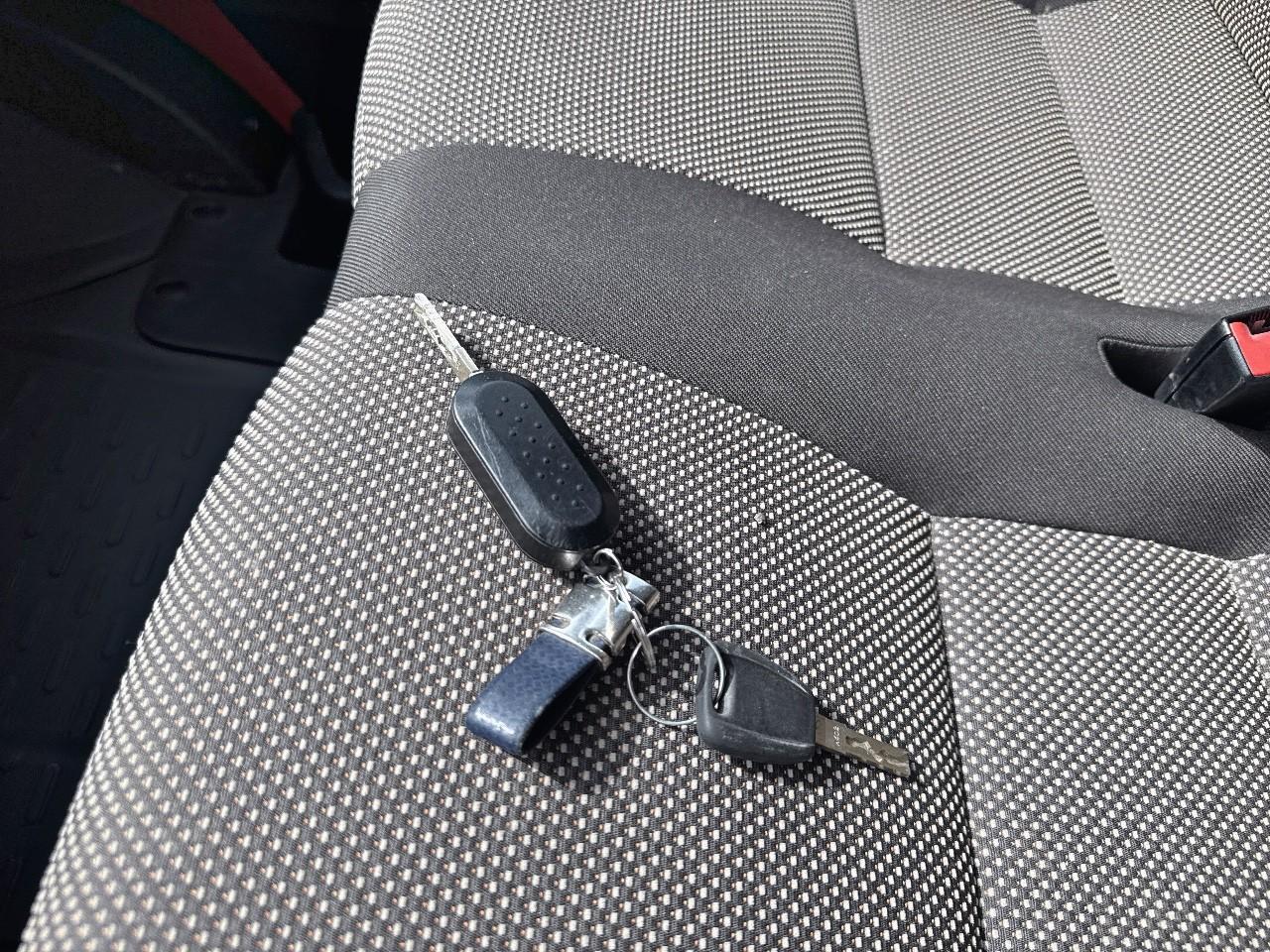 Citroën Citroën Jumper usata, con cinture sicurezza ant. conducente con pretensionatori e reg. in altezza, cinture sicurezza ant. passeggero con pretensionatori e reg. in altezza, cinture sicurezza ant. centrale con pretensionatori