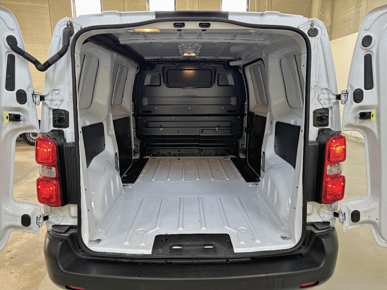 Citroën Citroën Jumpy usata, con conness.dispositivi est.intrattenimento include porta usb anteriore, 1 e 0
