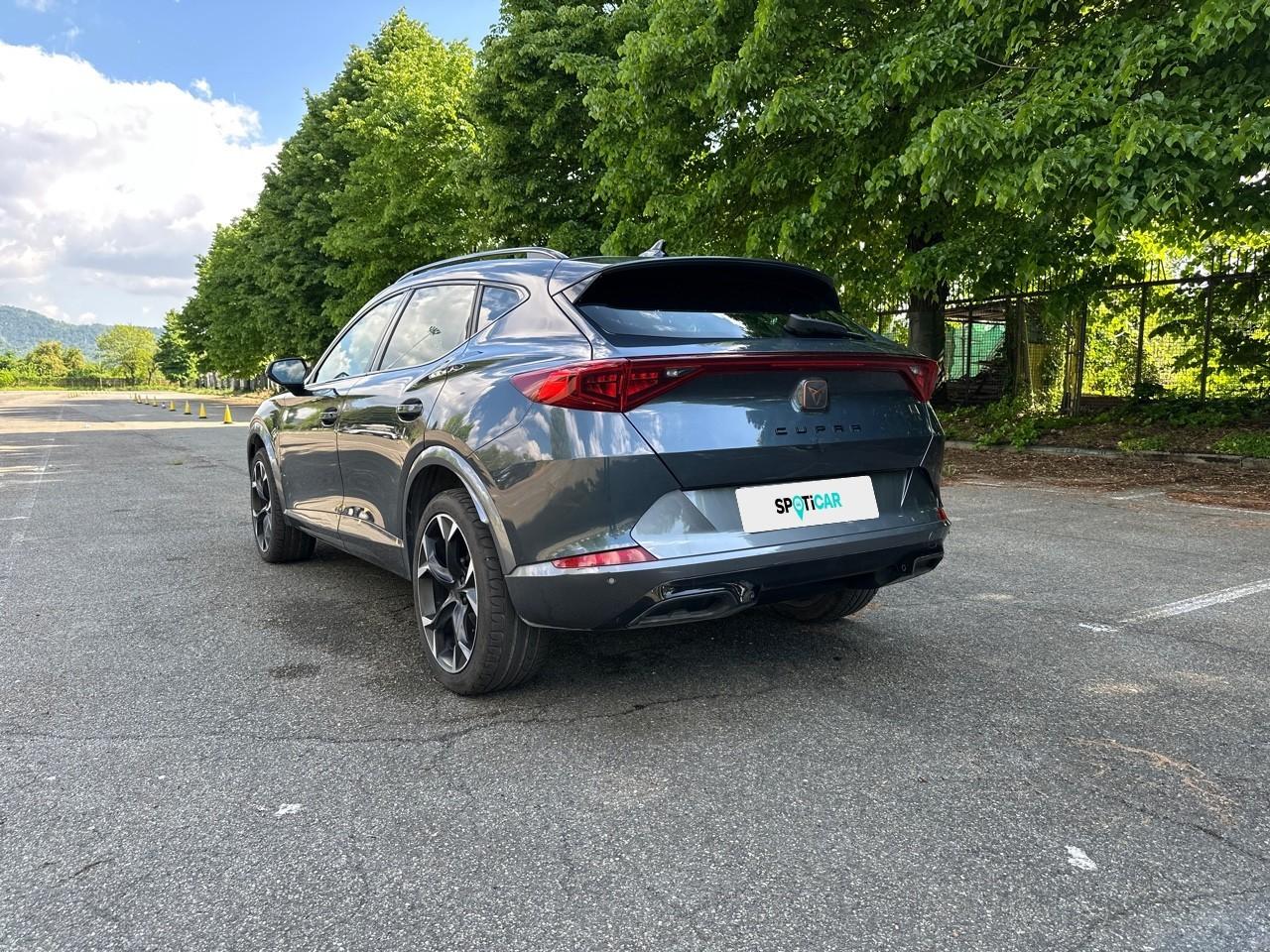 Cupra Cupra Formentor usata, con bracciolo anteriore
