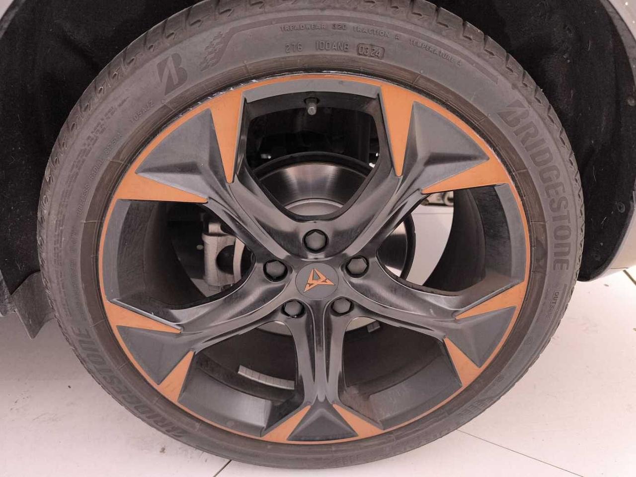 Cupra Cupra Formentor usata, con bracciolo porta oggetti