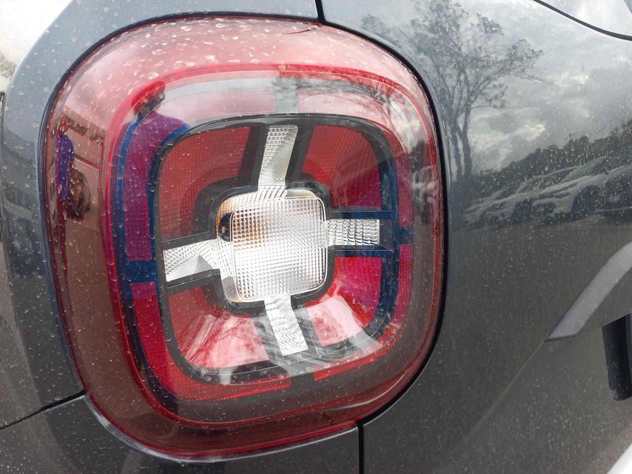 Dacia Dacia Duster usata, con barre longitud.al tetto cromato/argento