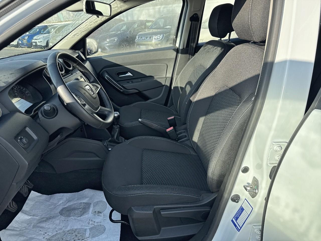 Dacia Dacia Duster usata, con dispositivi di fissaggio carico