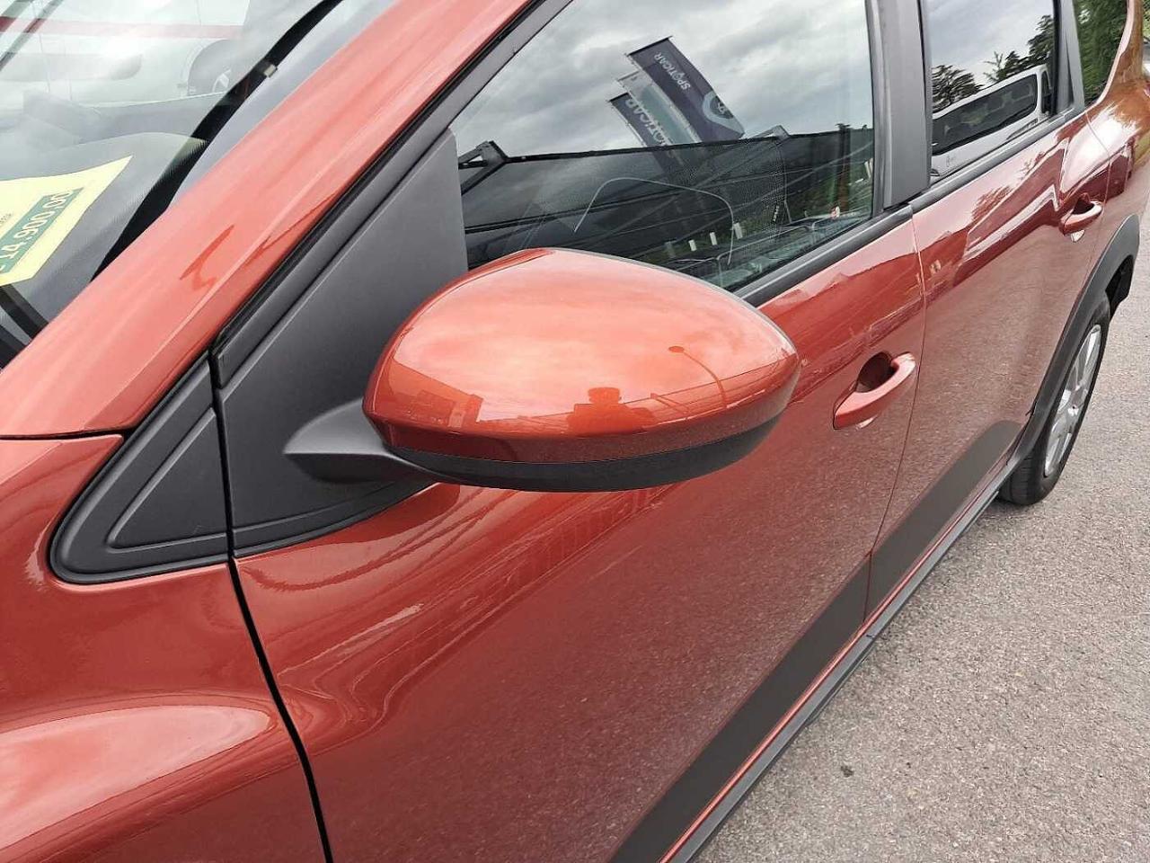 Dacia Dacia Jogger usata, con bracciolo porta oggetti
