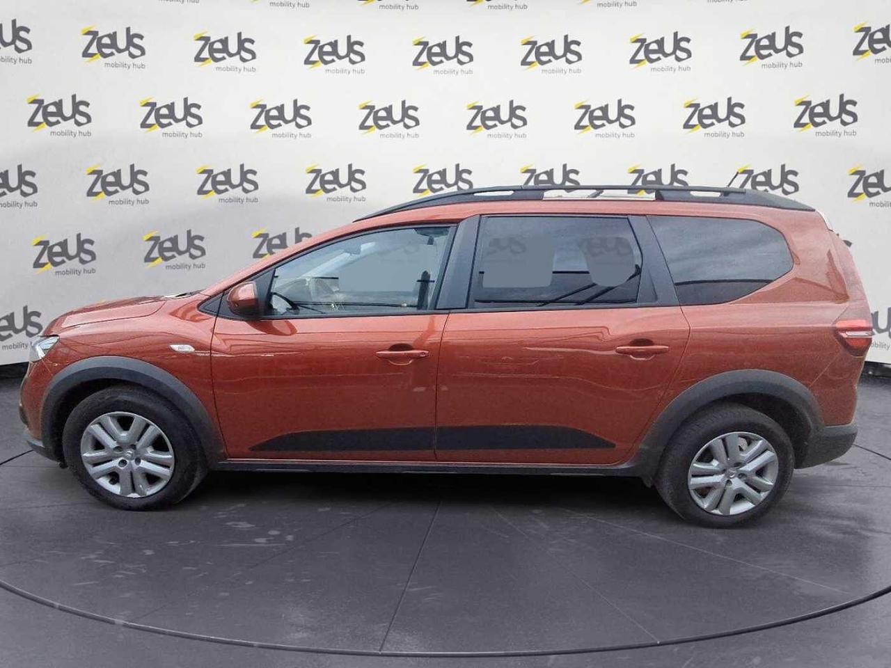 Dacia Dacia Jogger usata, con cappelliera posteriore