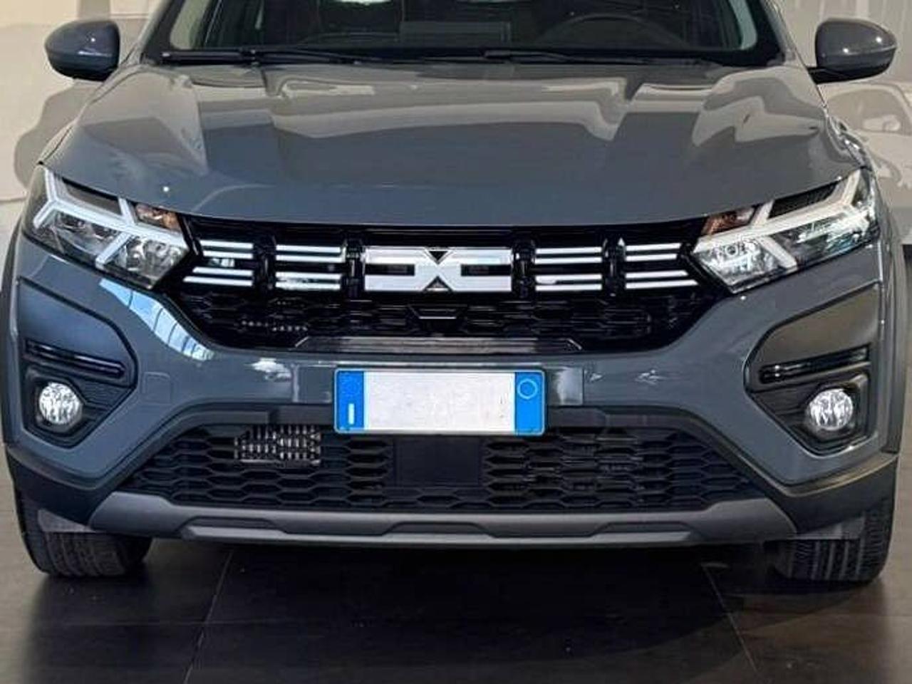 Dacia Dacia Jogger usata, con bracciolo porta oggetti