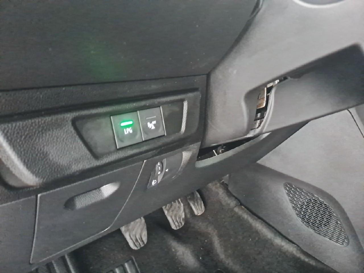 Dacia Dacia Jogger usata, con alzacristalli elettrici anteriori , numero ad impulso 1, alzacristalli elettrici posteriori