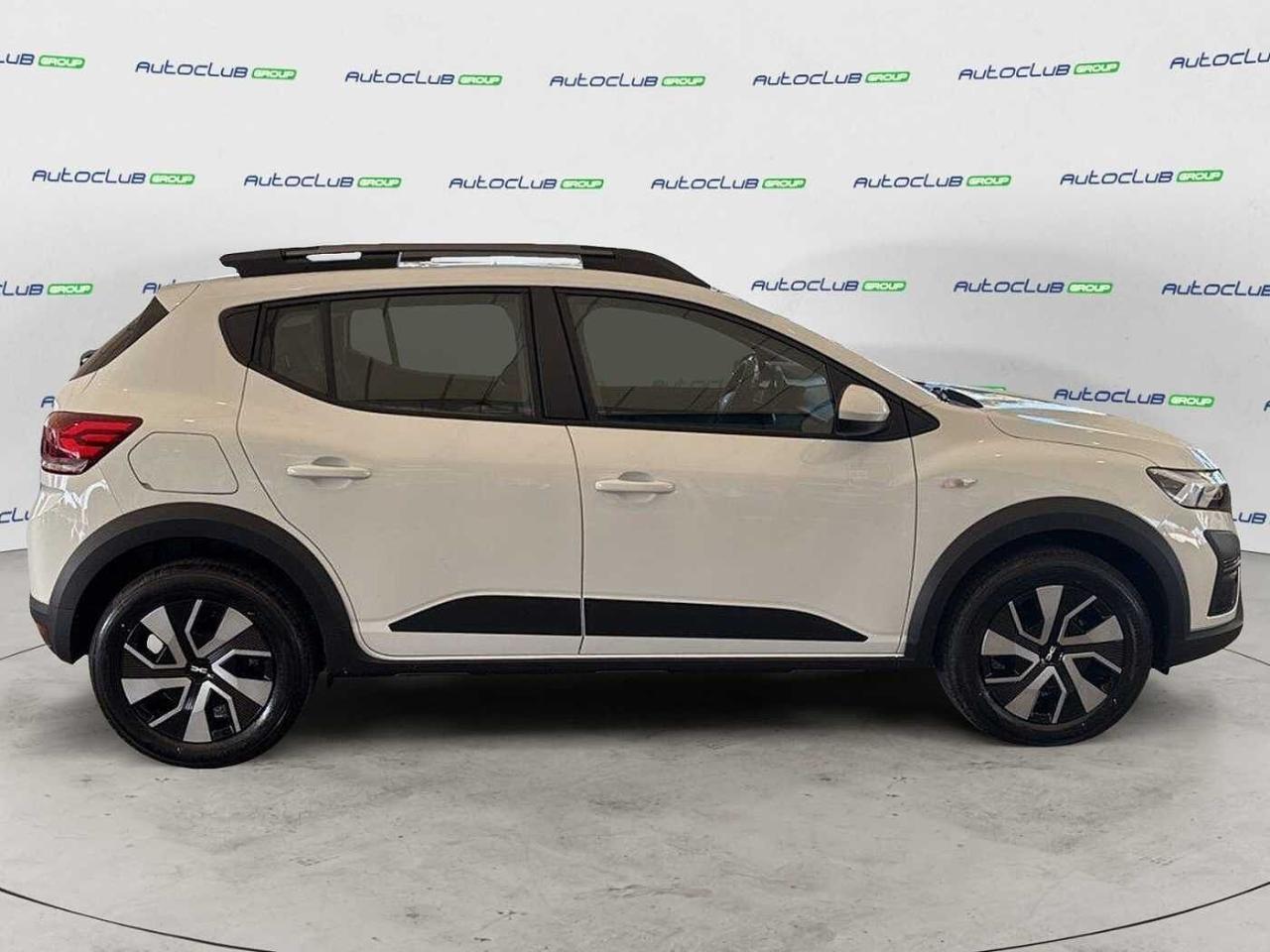 Dacia Dacia Sandero usata, con sedile posteriore sdoppiabile