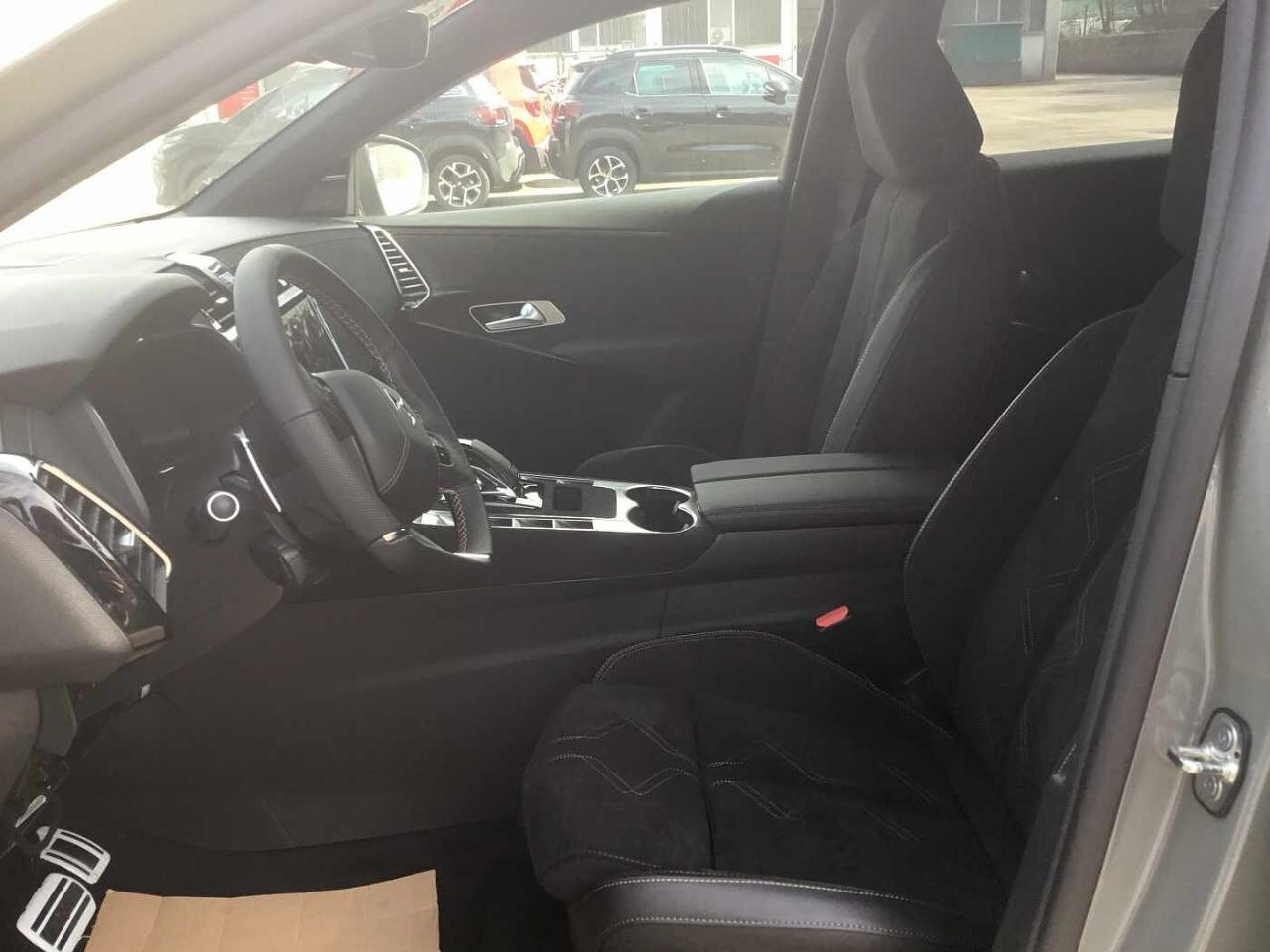 DS DS DS7 usata, con attacchi isofix (sedile passeggero e 2 posteriori)