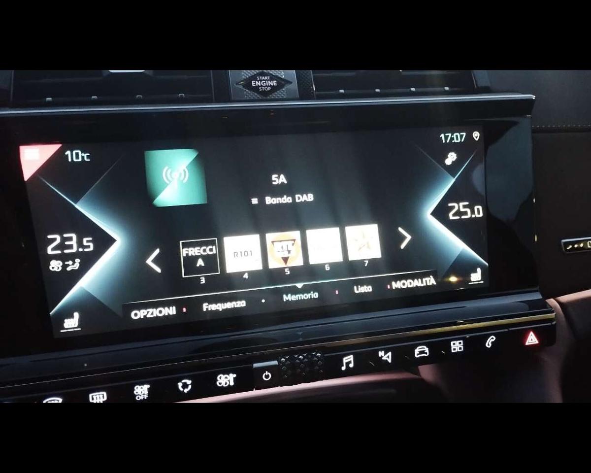DS DS DS 9 usata, con android auto & apple carplay