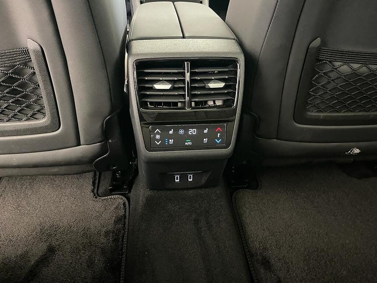 DS DS DS 9 usata, con cavo monofase modo 2 da 1,8 kw (8a)