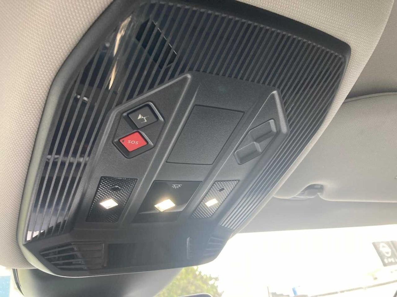 DS DS DS 9 usata, con cerchi in lega leggera