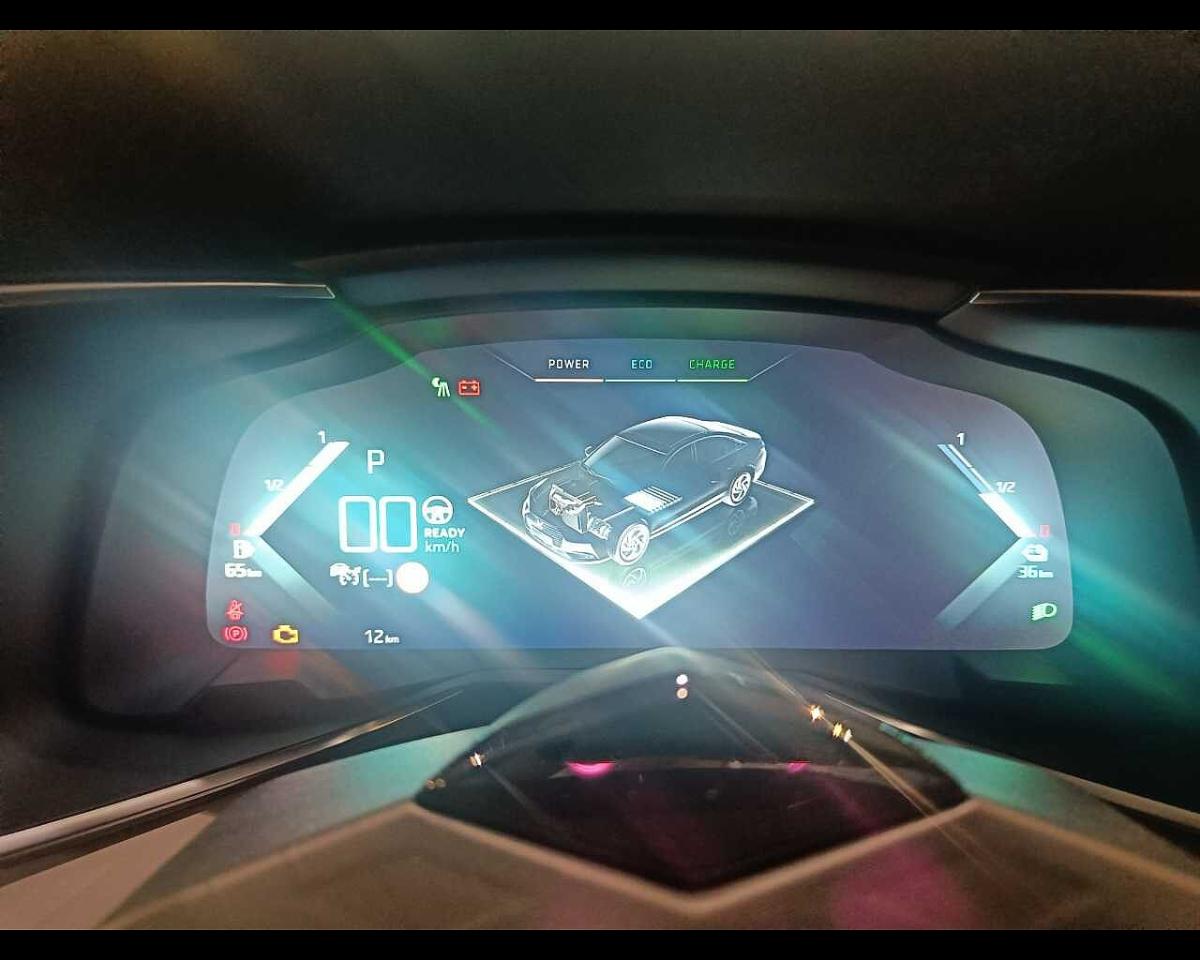 DS DS DS 9 usata, con bracciolo porta oggetti