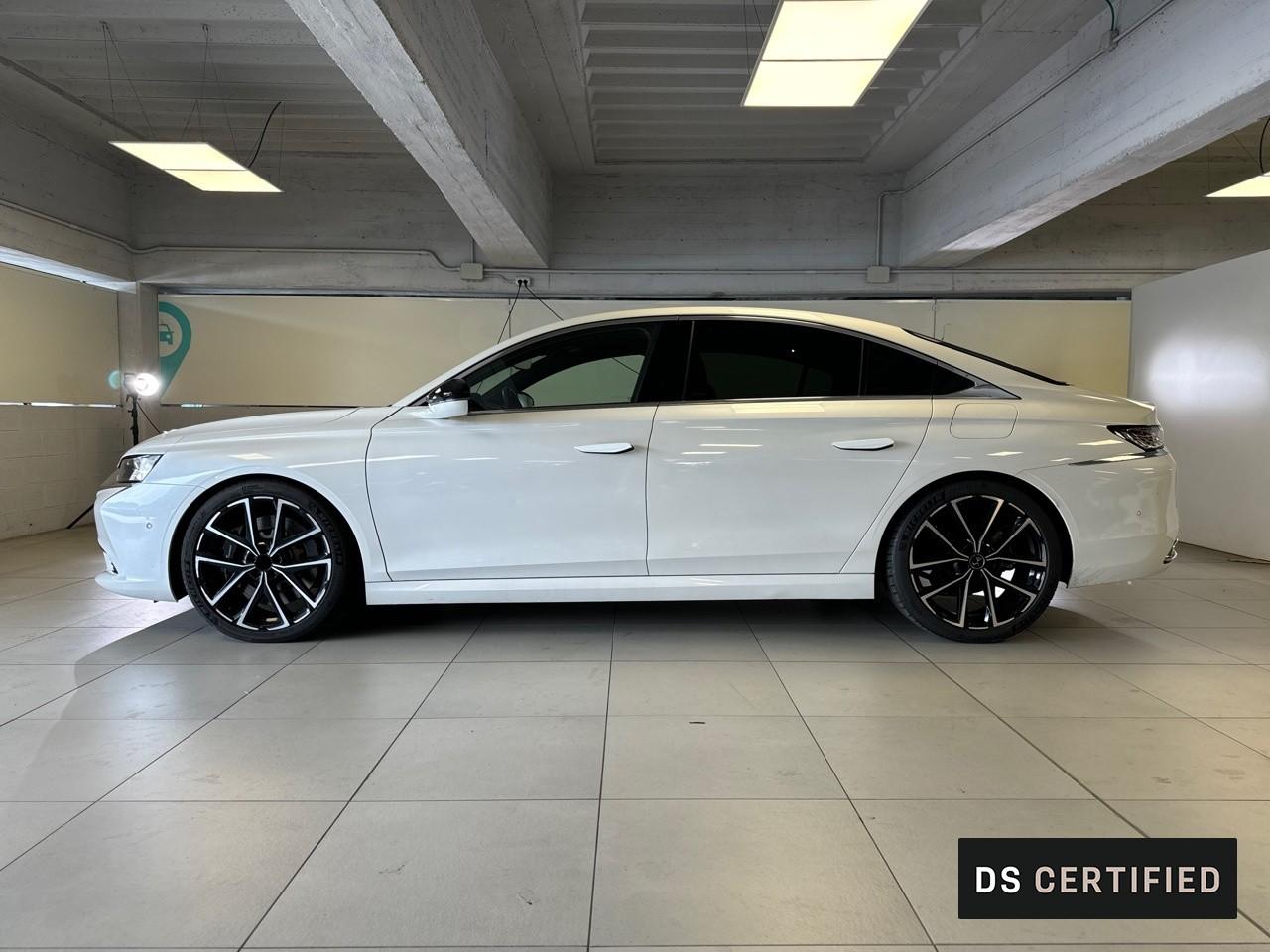 DS DS DS 9 usata, con bracciolo posteriore