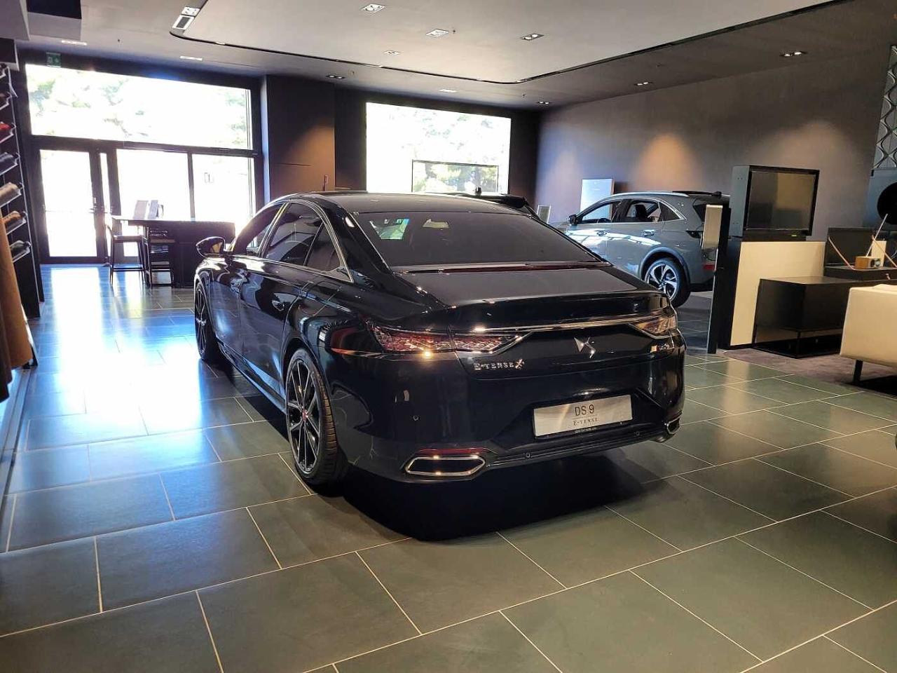 DS DS DS 9 usata, con 4 porte