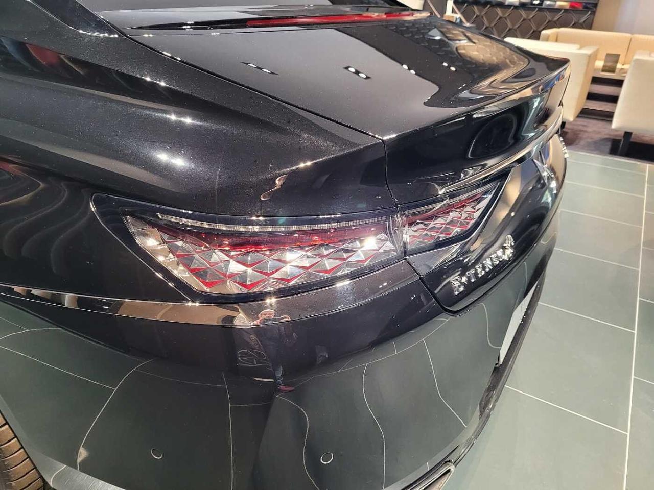 DS DS DS 9 usata, con abs, emergency brake, esp e ref