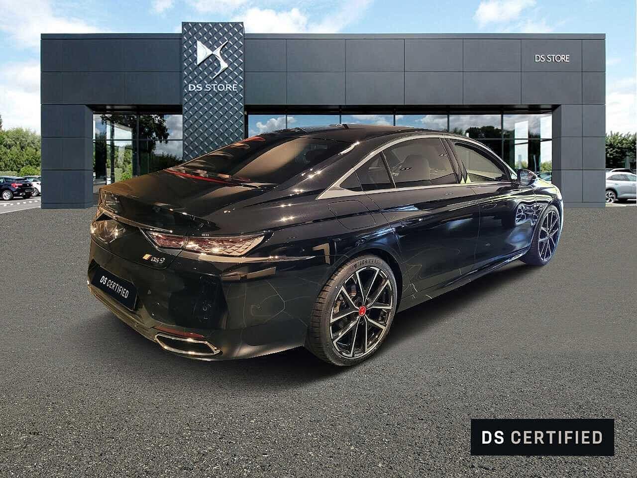 DS DS DS 9 usata, con cerchi in lega leggera