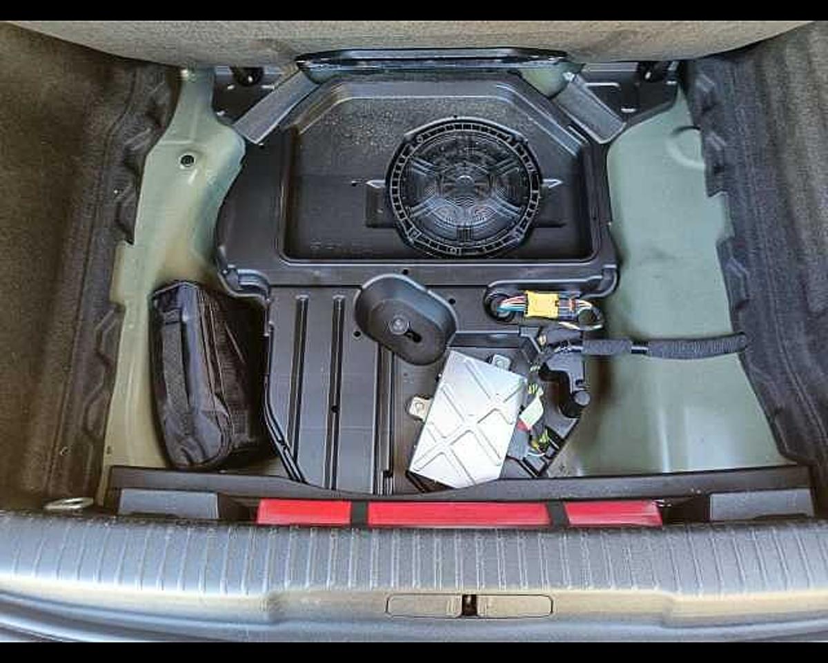 DS DS DS 3 usata, con assistenza alla frenata