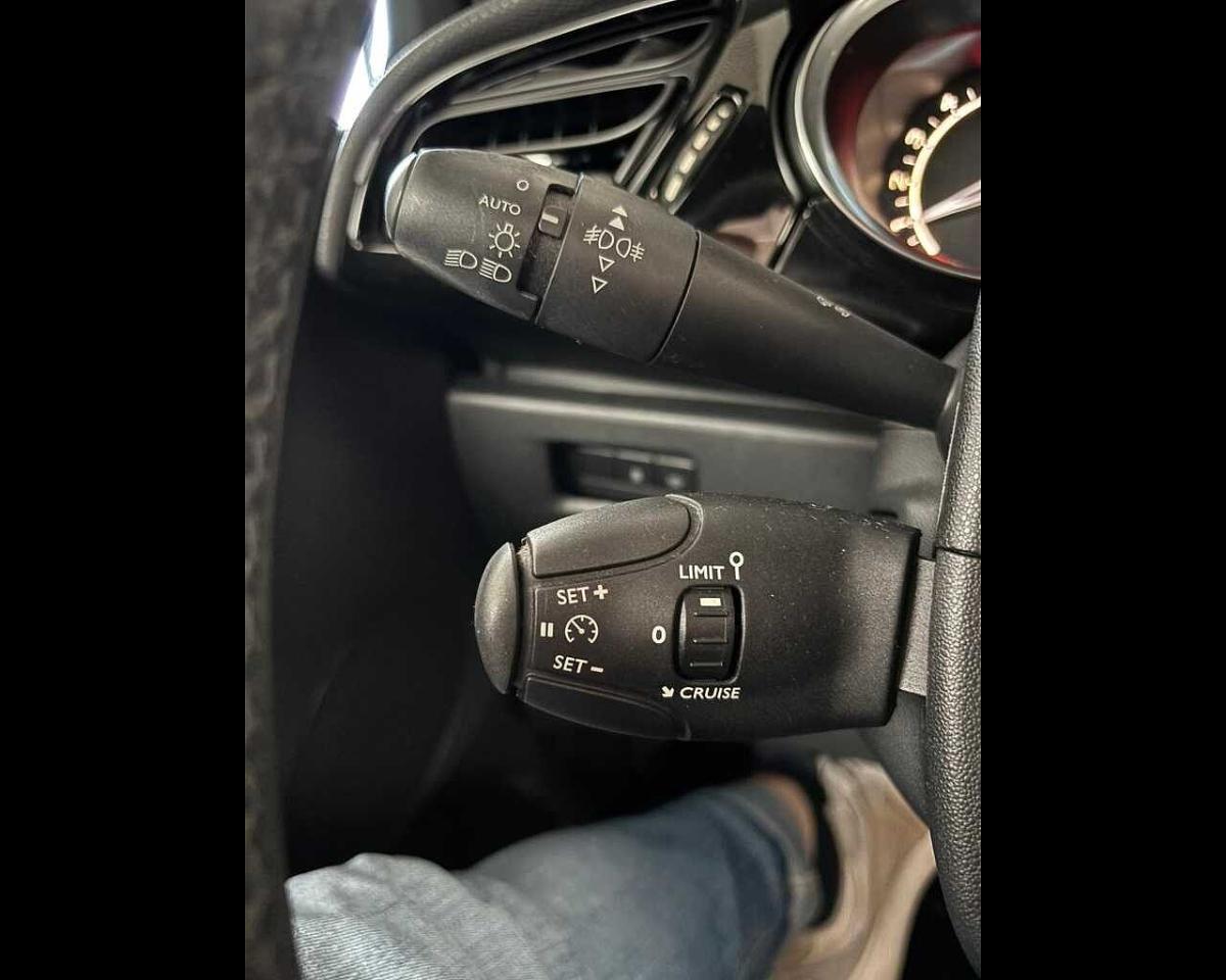 DS DS DS 3 usata, con 6 marce