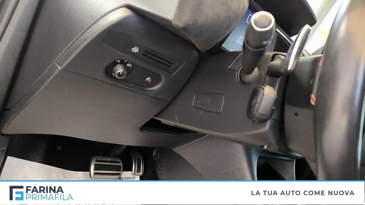 DS DS DS 3 usata, con luci diurne a led
