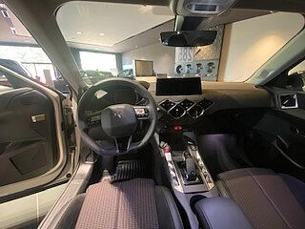 DS DS DS 3 usata, con cruise control con riconoscimento segnali stradali e limitazione automatica della velocità