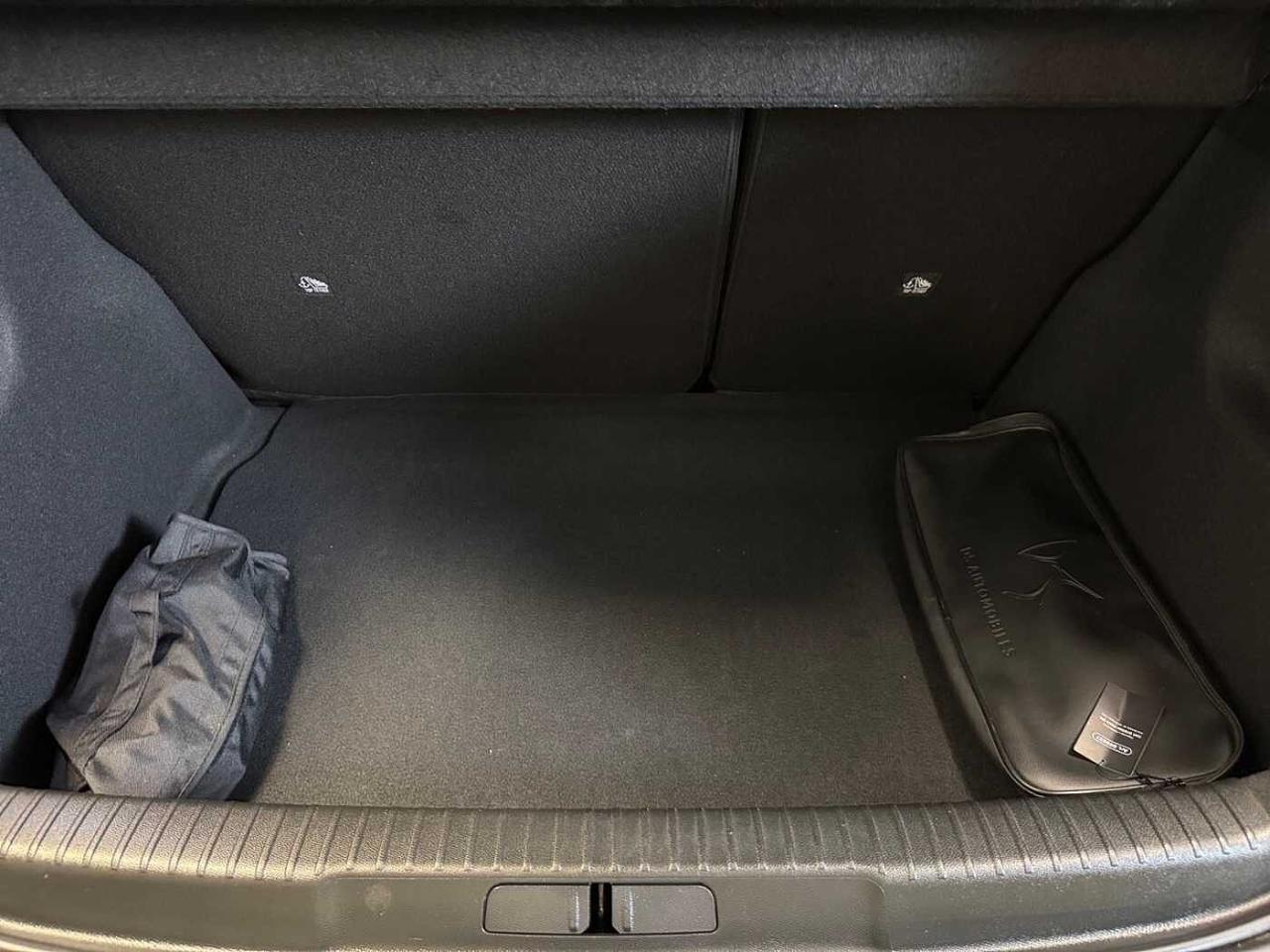 DS DS DS 3 usata, con assistenza alla frenata