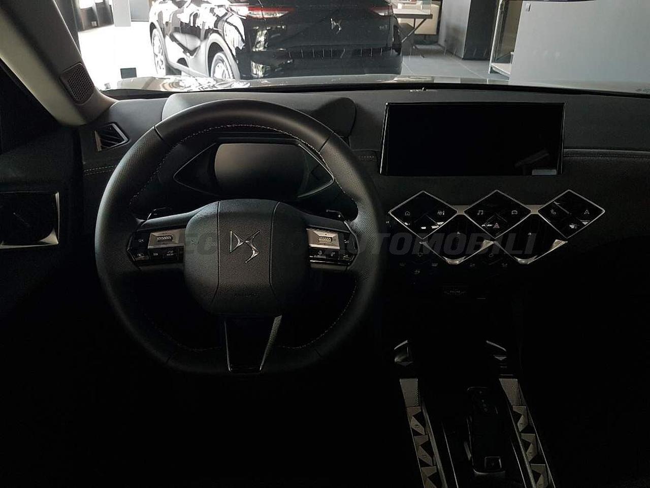 DS DS DS 3 usata, con 8 marce