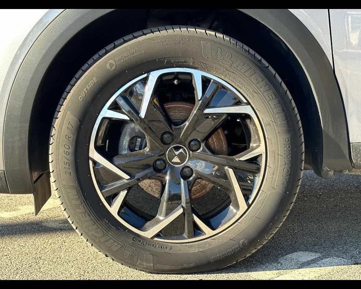 DS DS DS 3 usata, con bracciolo porta oggetti