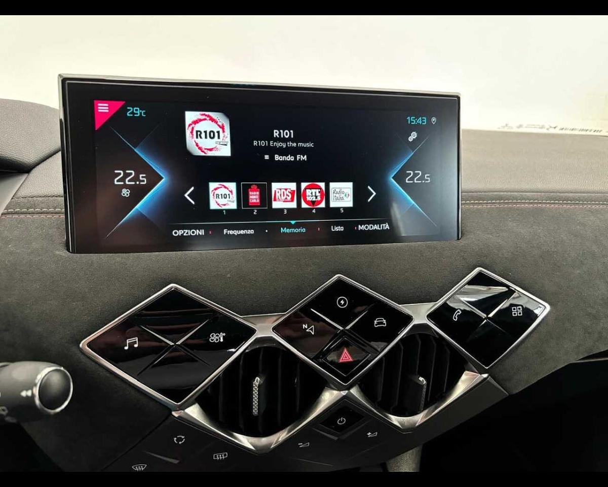 DS DS DS 3 usata, con bracciolo porta oggetti