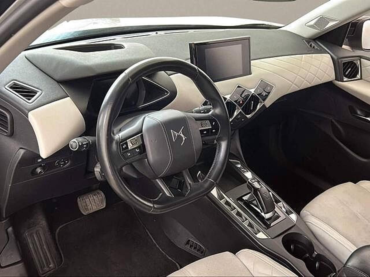 DS DS DS 3 Crossback usata, con sensori parcheggio posteriori