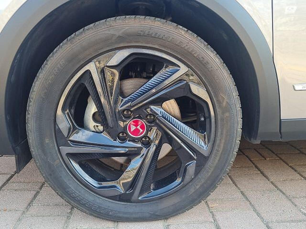 DS DS DS 3 Crossback usata, con computer di bordo