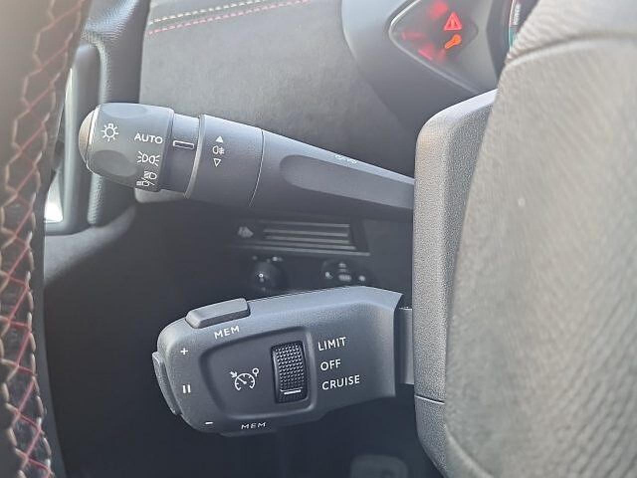 DS DS DS 3 Crossback usata, con sensori parcheggio posteriori
