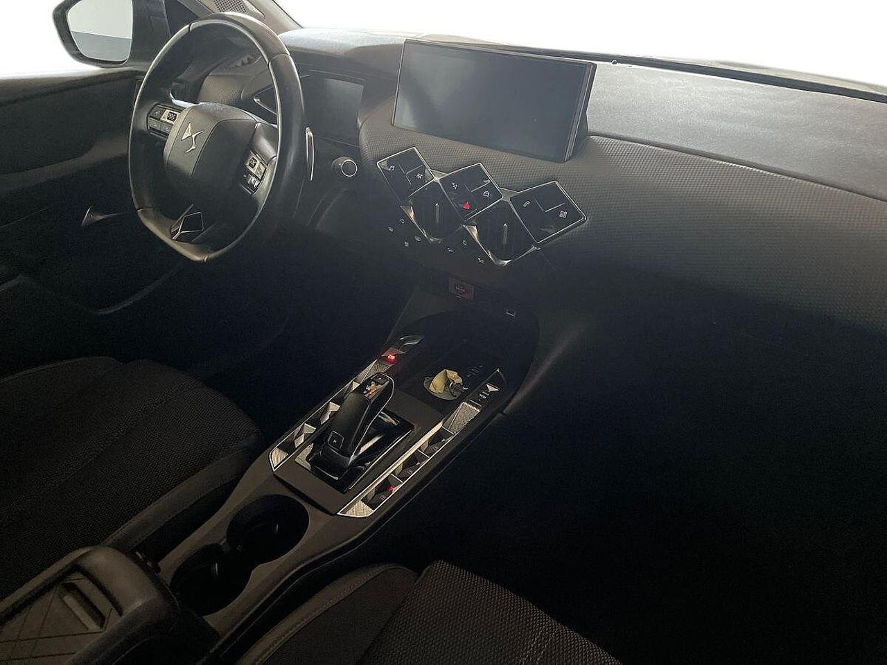 DS DS DS 3 Crossback usata, con 8 marce