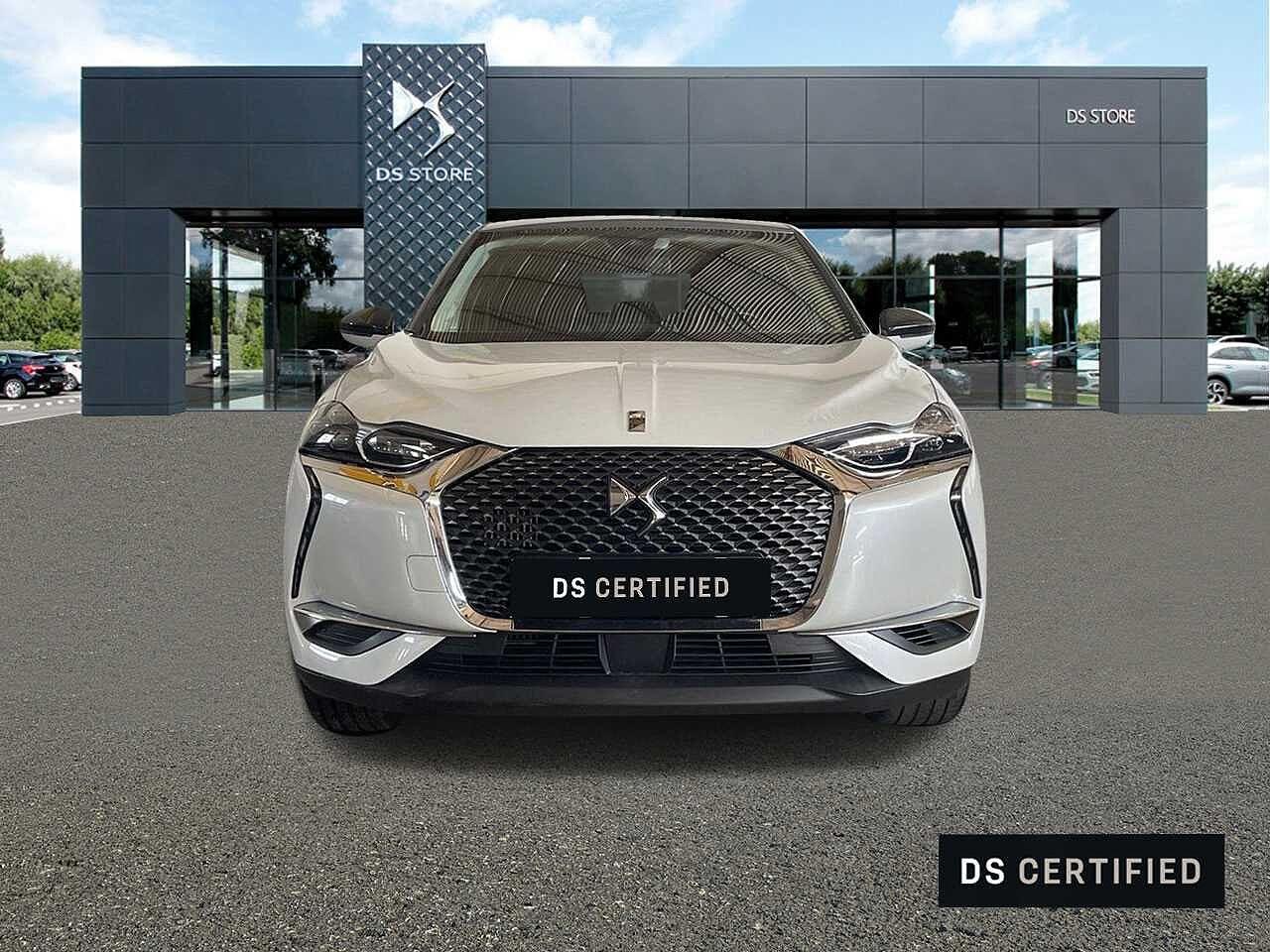 DS DS DS 3 Crossback usata, con attacchi isofix (sedile passeggero e 2 posteriori)