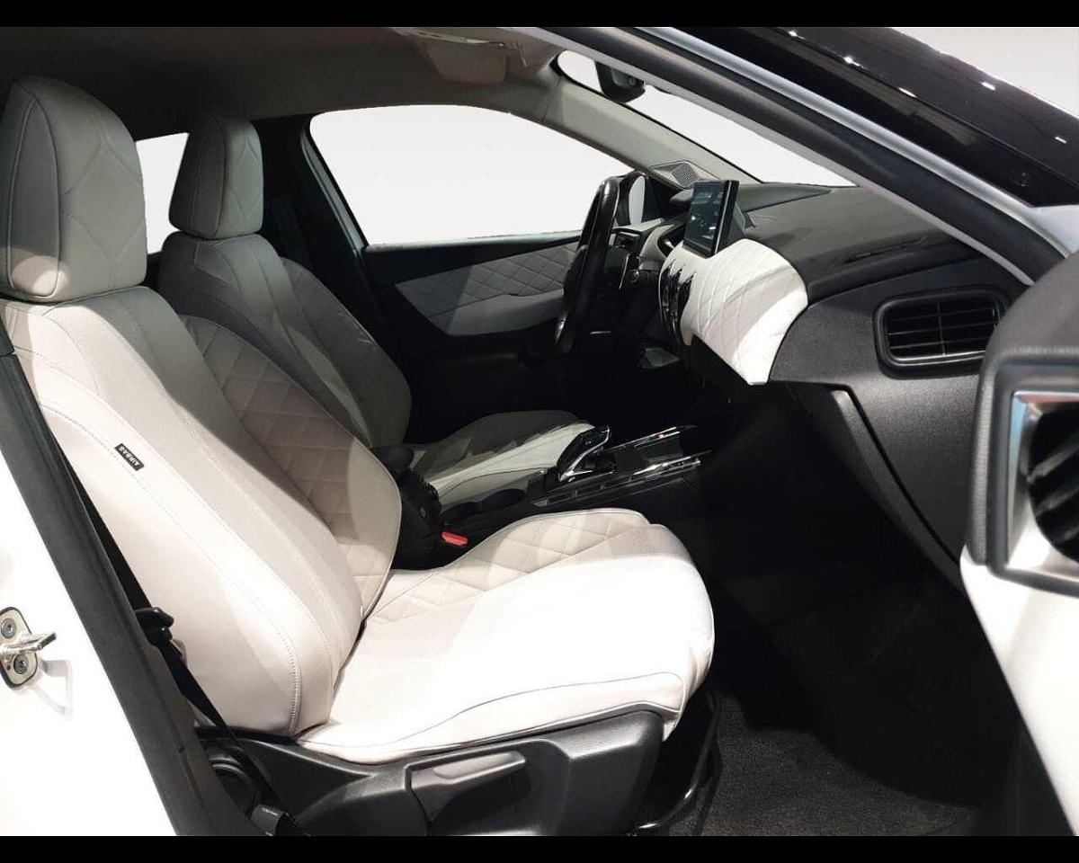 DS DS DS 3 Crossback usata, con 5 porte