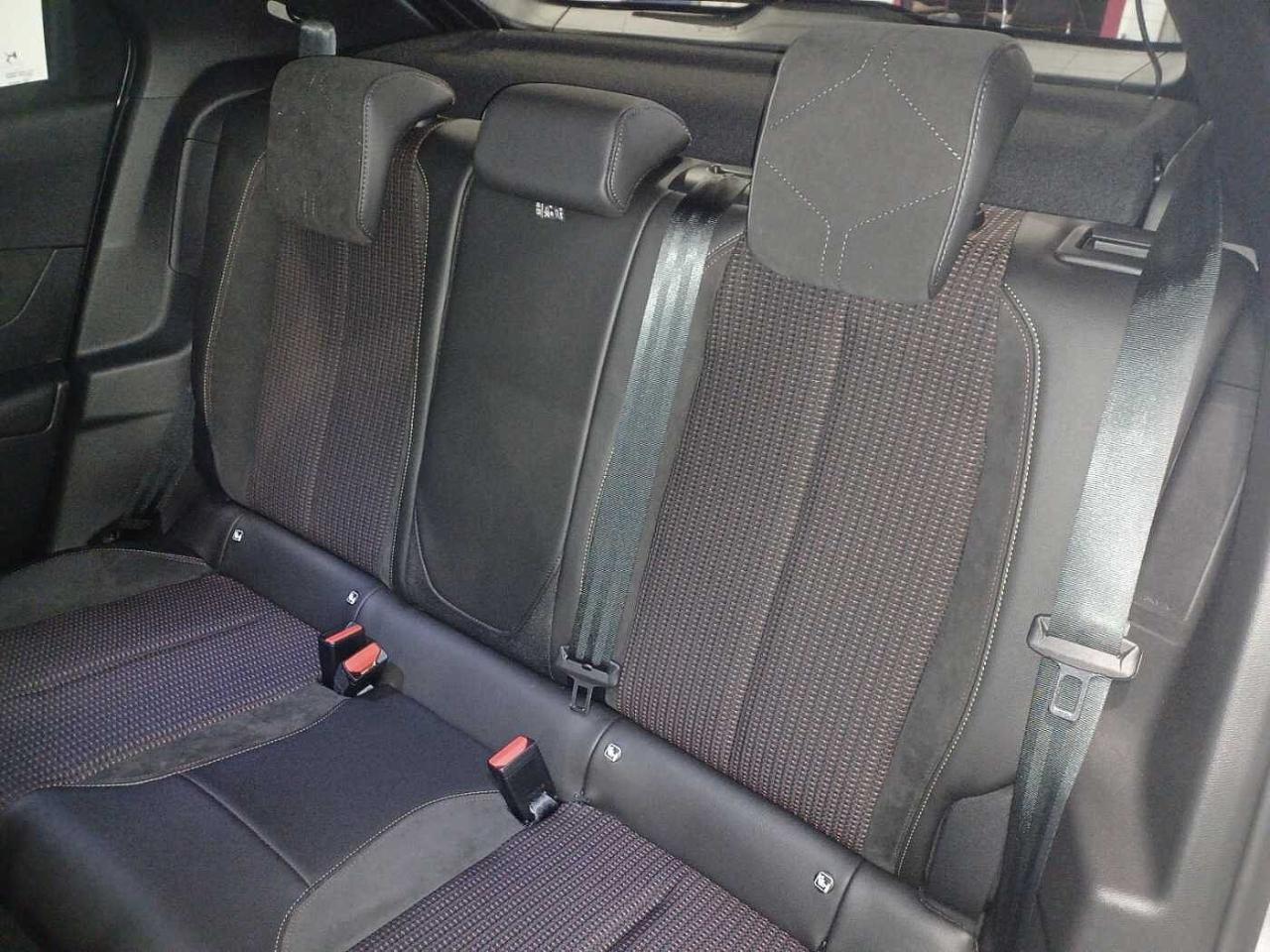 DS DS DS 3 Crossback usata, con 4 cilindri