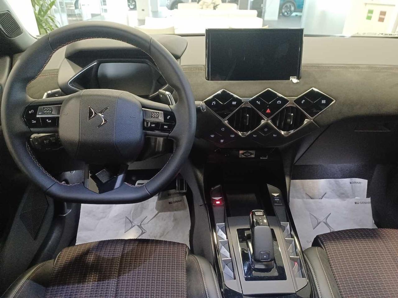 DS DS DS 3 Crossback usata, con assistenza alla frenata