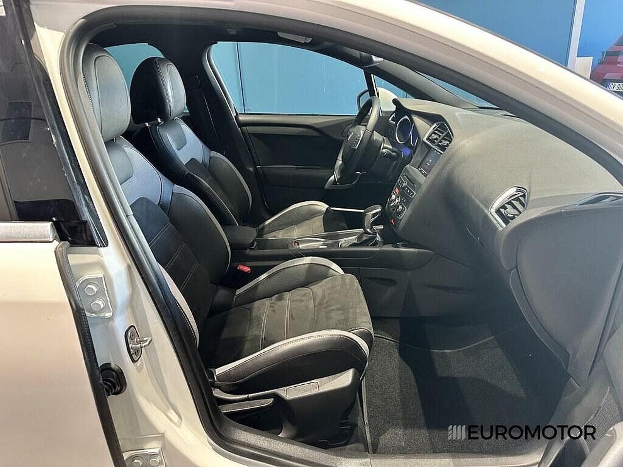 DS DS DS 4 usata, con chiusura centralizzata