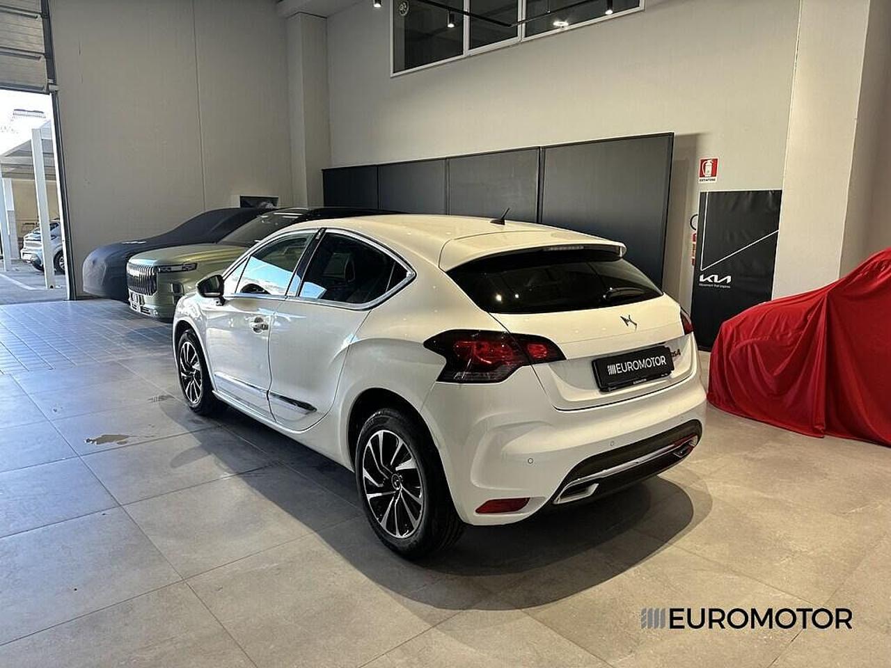 DS DS DS 4 usata, con volante in pelle