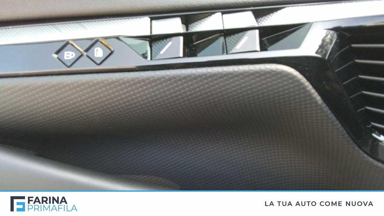 DS DS DS 4 usata, con bracciolo porta oggetti
